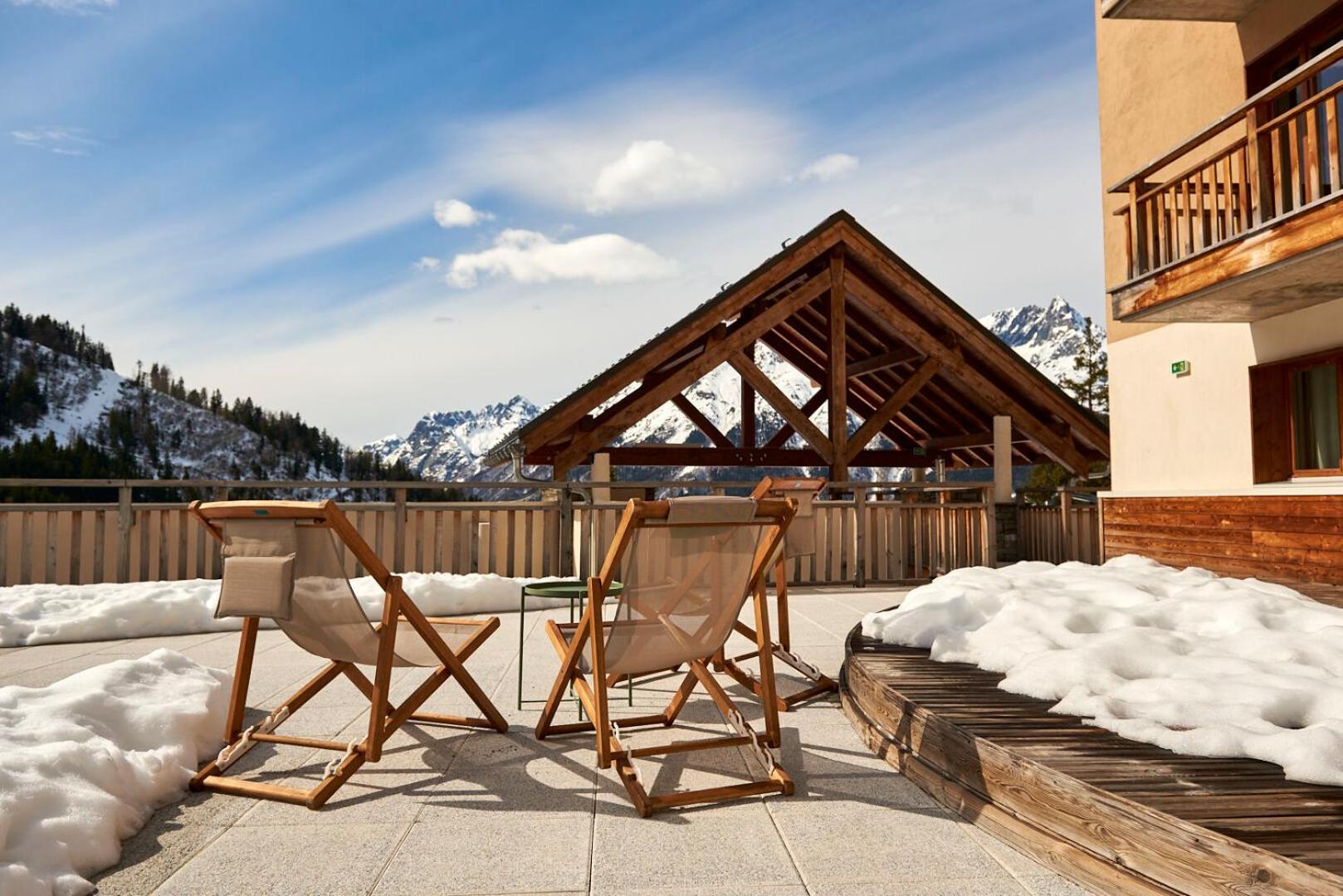 Villages Clubs Du Soleil - Oz En Oisans Oz Exterior foto